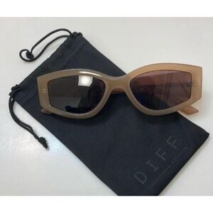 Diff Eyewear Beige Sunglasses